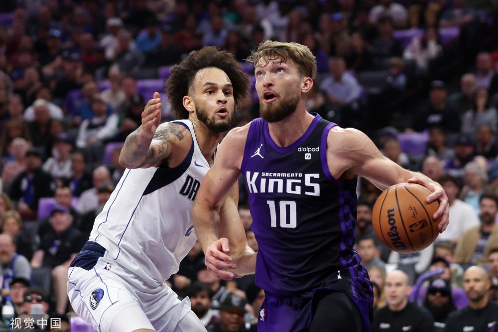 詹姆斯葬送 詹姆斯葬送