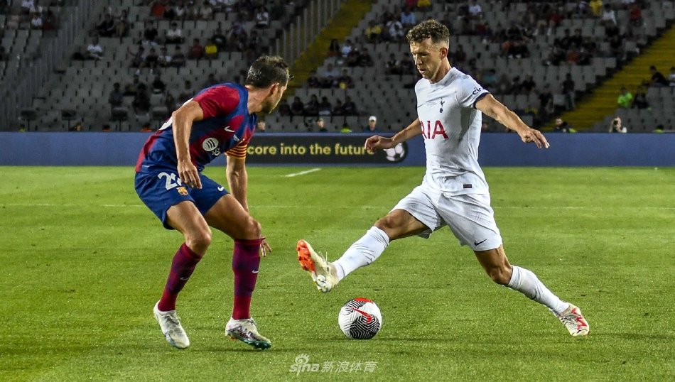 面对强烈的 面对强烈的