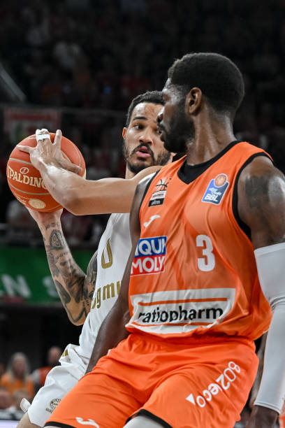 探讨拜仁日 探讨拜仁日